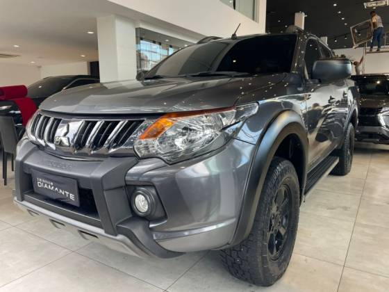 MITSUBISHI L200 TRITON 2.4 16V TURBO DIESEL OUTDOOR GLS CD 4X4 AUTOMÁTICO